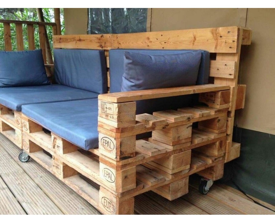 Divano in legno 240x80 con Pallet Bancali EUR EPAL con schienali e ruote